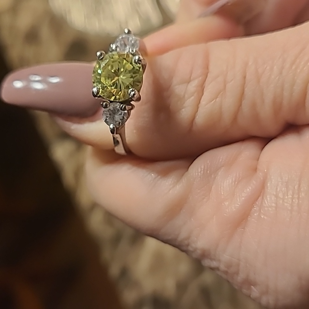 Peridot 3 Stone ring sterling or 10 k - Picture 3 of 7